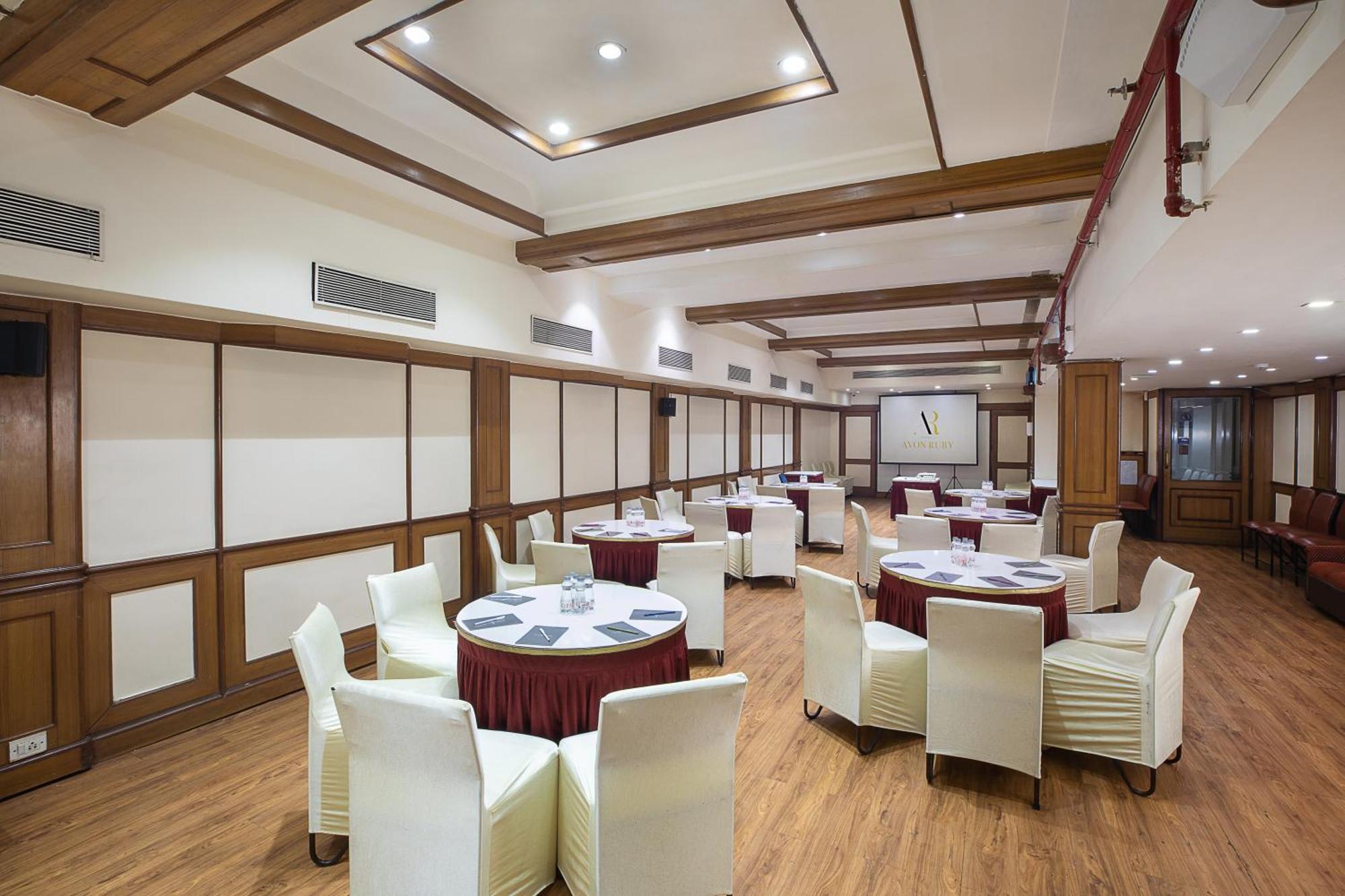 Hotel Avon Ruby Dadar Мумбаи Экстерьер фото