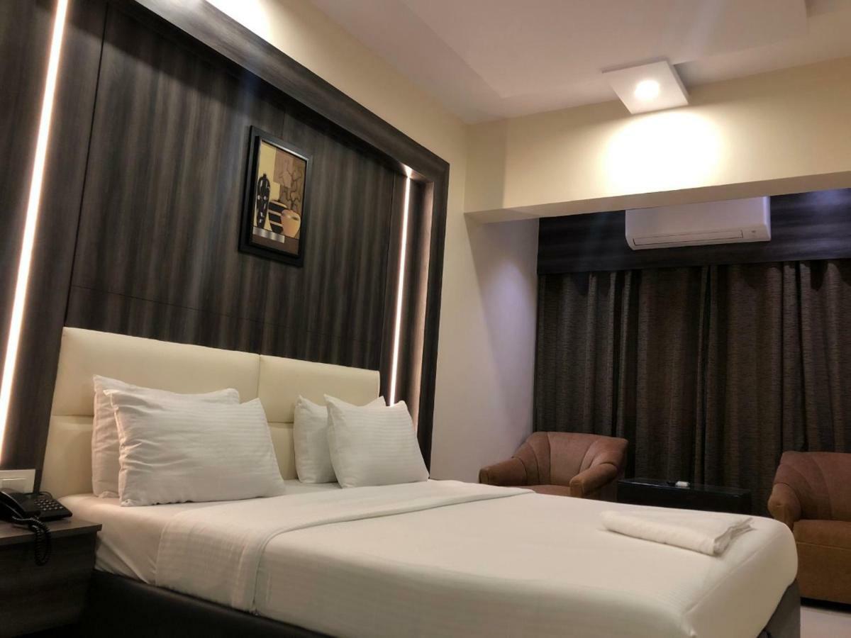 Hotel Avon Ruby Dadar Мумбаи Экстерьер фото